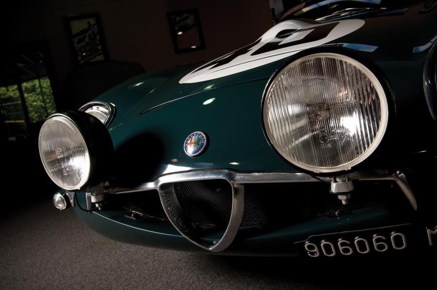 Детали экстерьера Alfa Romeo Giulia TZ (105) 1963 года  (фото 10 из 58)